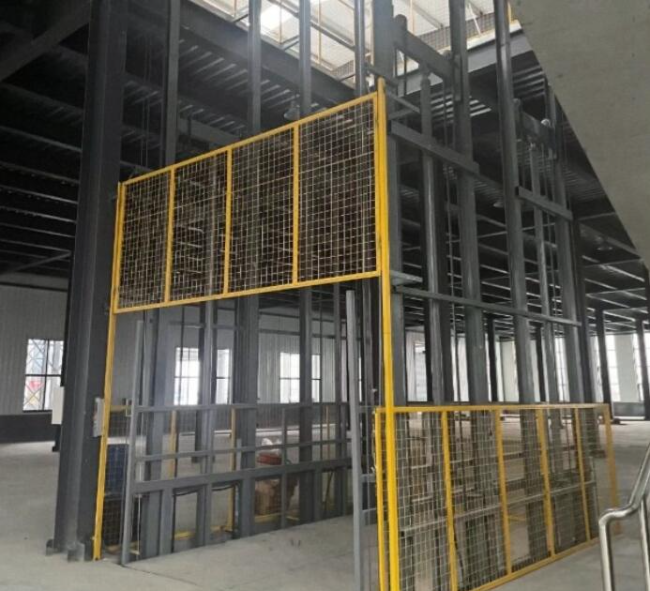 纳雍请详细介绍一下货梯安装在室外的维护方法